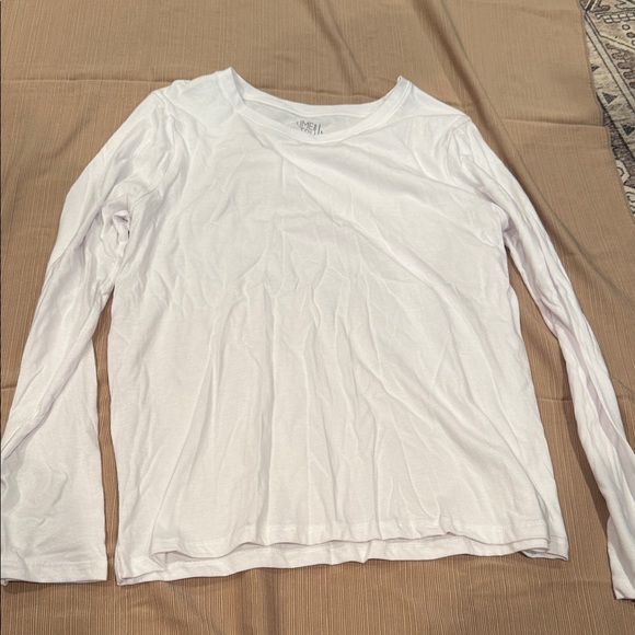 Time and Tru Women’s Long Sleeve Tees one Black and one White - Picture 5 of 9